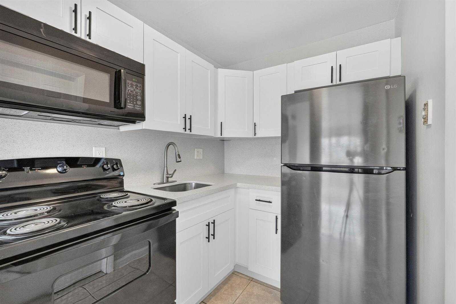 151 SE 6TH Avenue APT 16 Pompano Beach Florida United States, for Rent, residential,  , D'Lux Real Estate Services, LLC