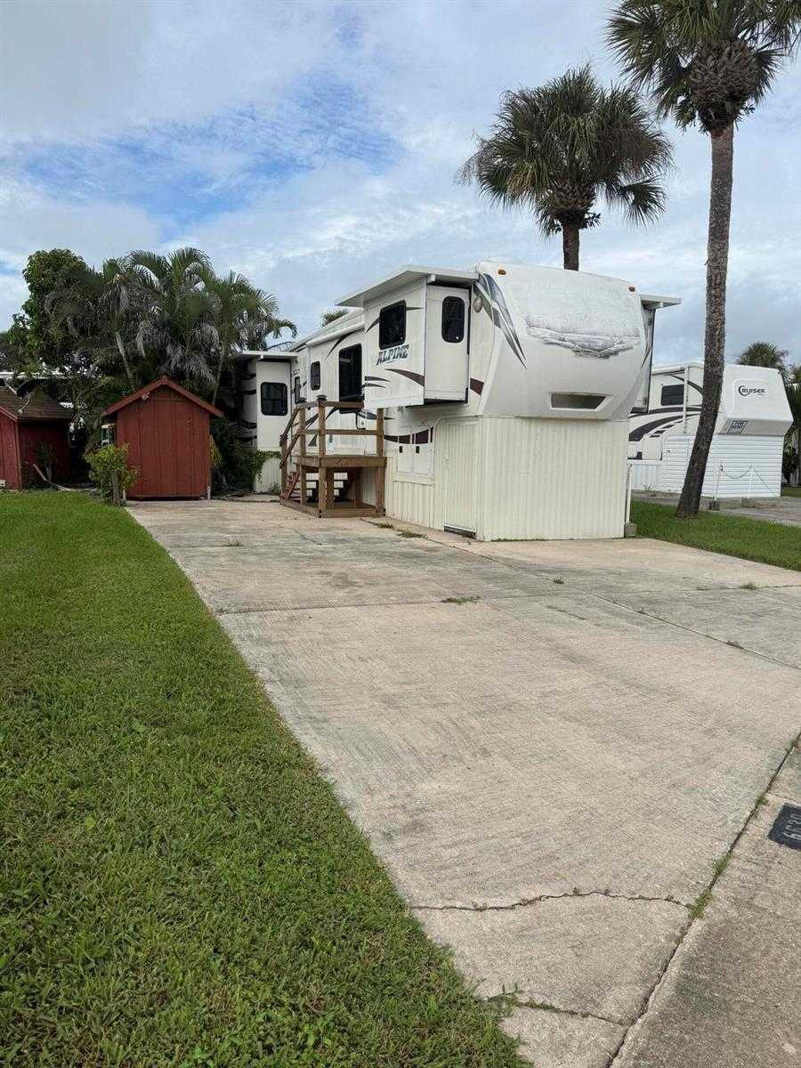 6630 SE 55TH Street Okeechobee Florida United States, for Sale, commercial,  , Phoenix Realtors LLC