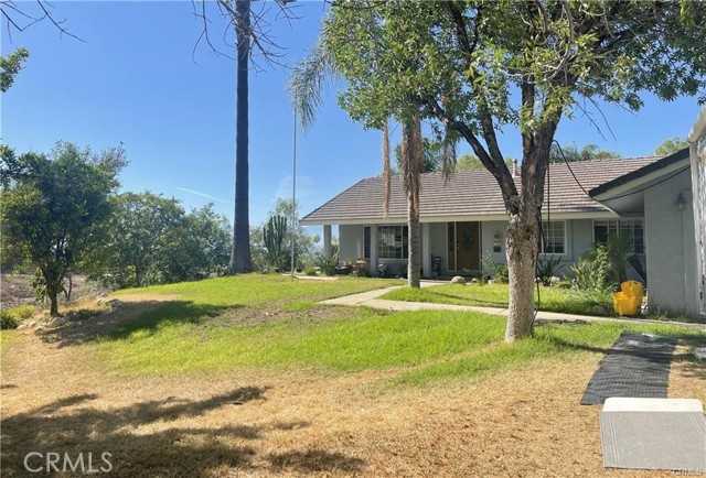 17660 Mariposa Riverside California United States, for Sale, residential, Jennifer Singh, InCom Brokerage Example
