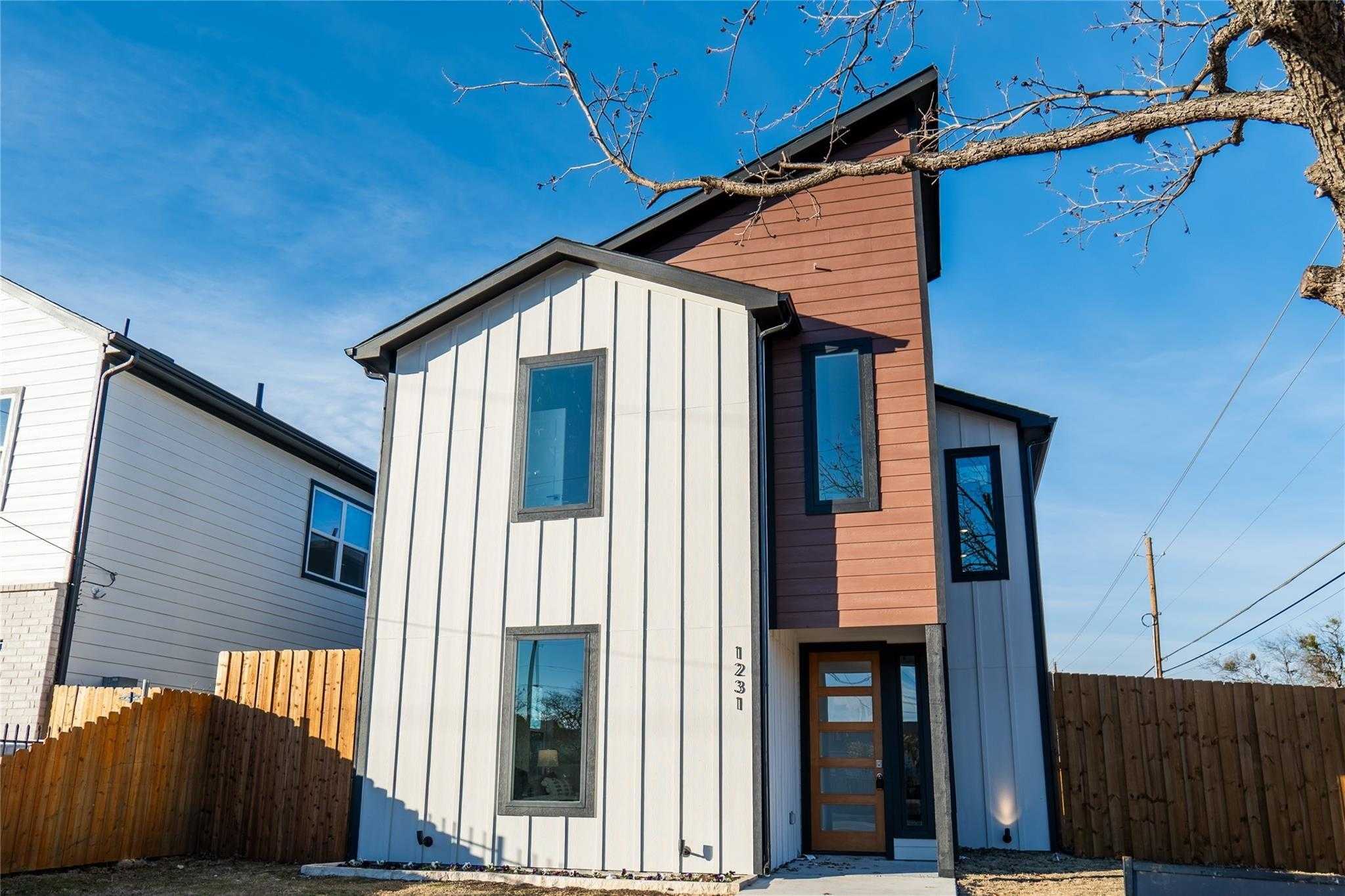 1231 Claude Street Dallas Texas United States, for Sale, residential, Joyce Kelly, Hummingbird Realty