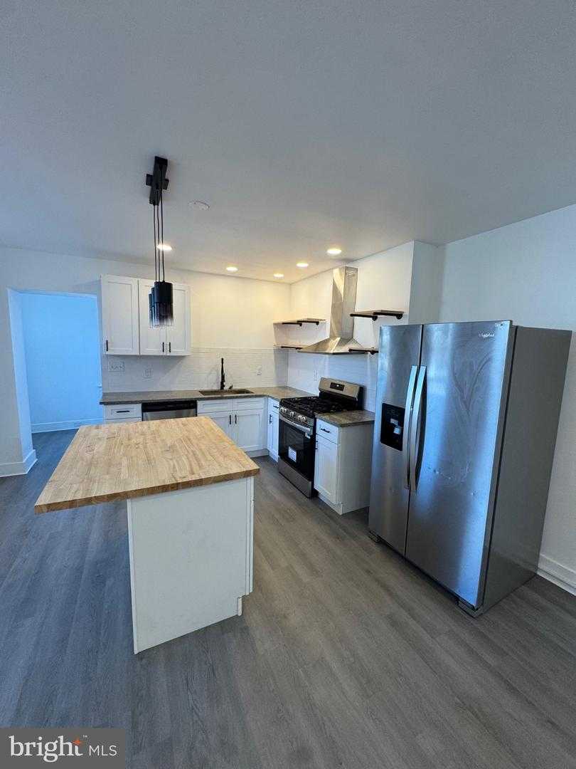 19 CARLISLE AVENUE APT 2 York Pennsylvania United States, for Rent, residential, Bruno Tarquinii, Fairfax Realty Premier