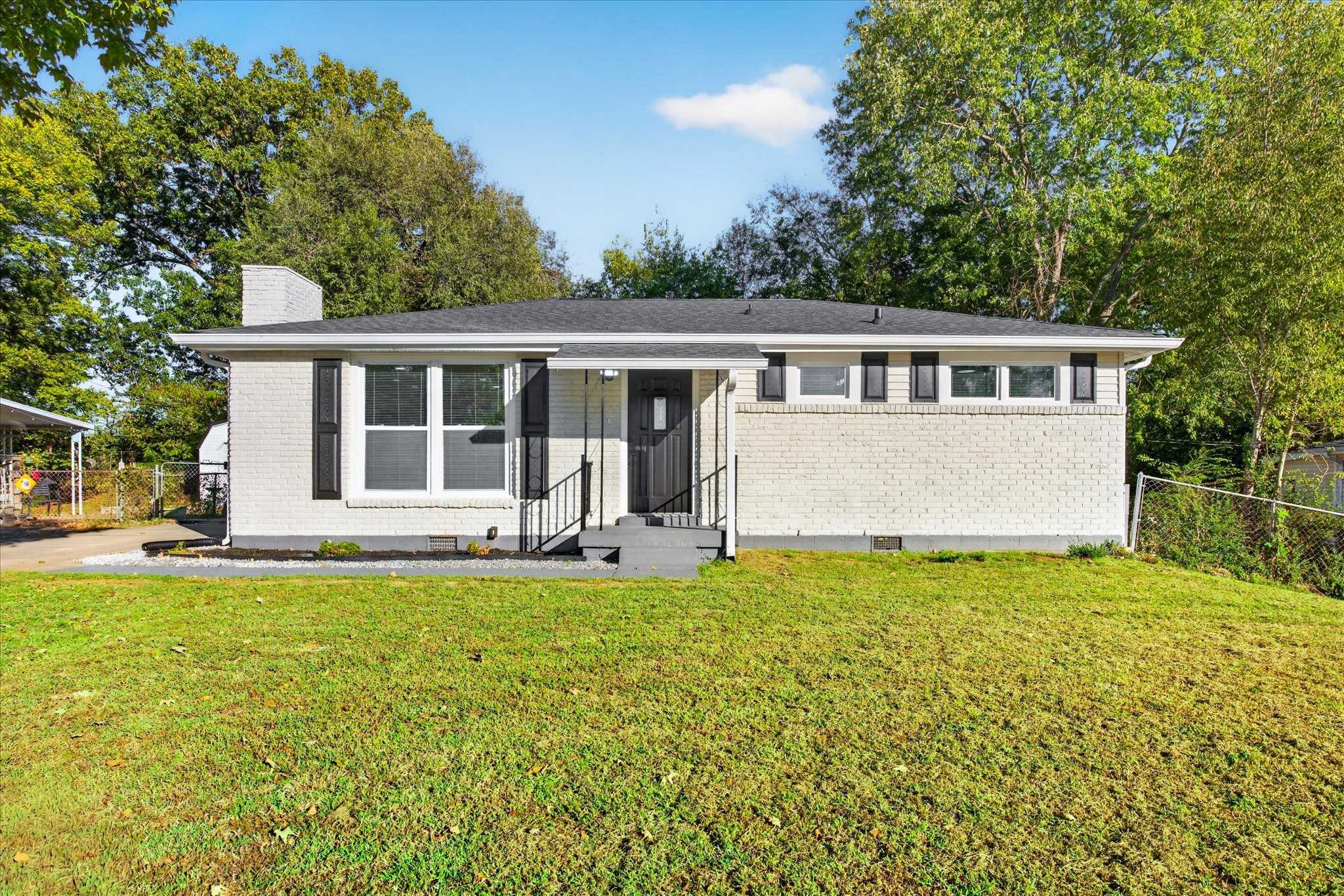 819 Country Club Dr Clarksville Tennessee United States, for Sale, residential, Rebekah  Sprabary, Sweet Home Realty & Property Management