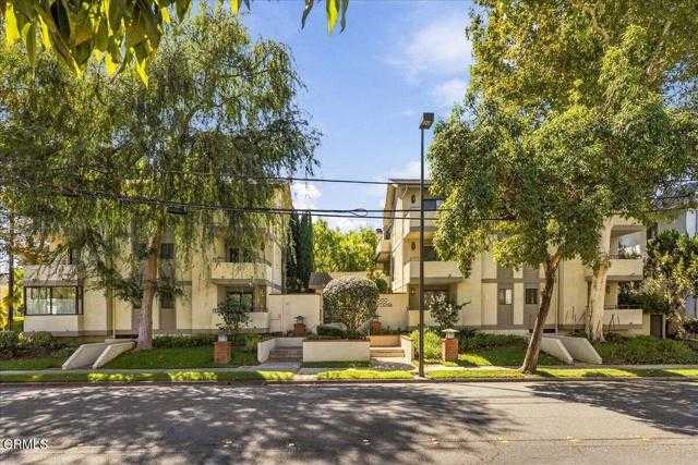 1000 E California Boulevard APT 105 Pasadena California United States, for Sale, residential, Cynthia Gomez, Town & Country Real Estate