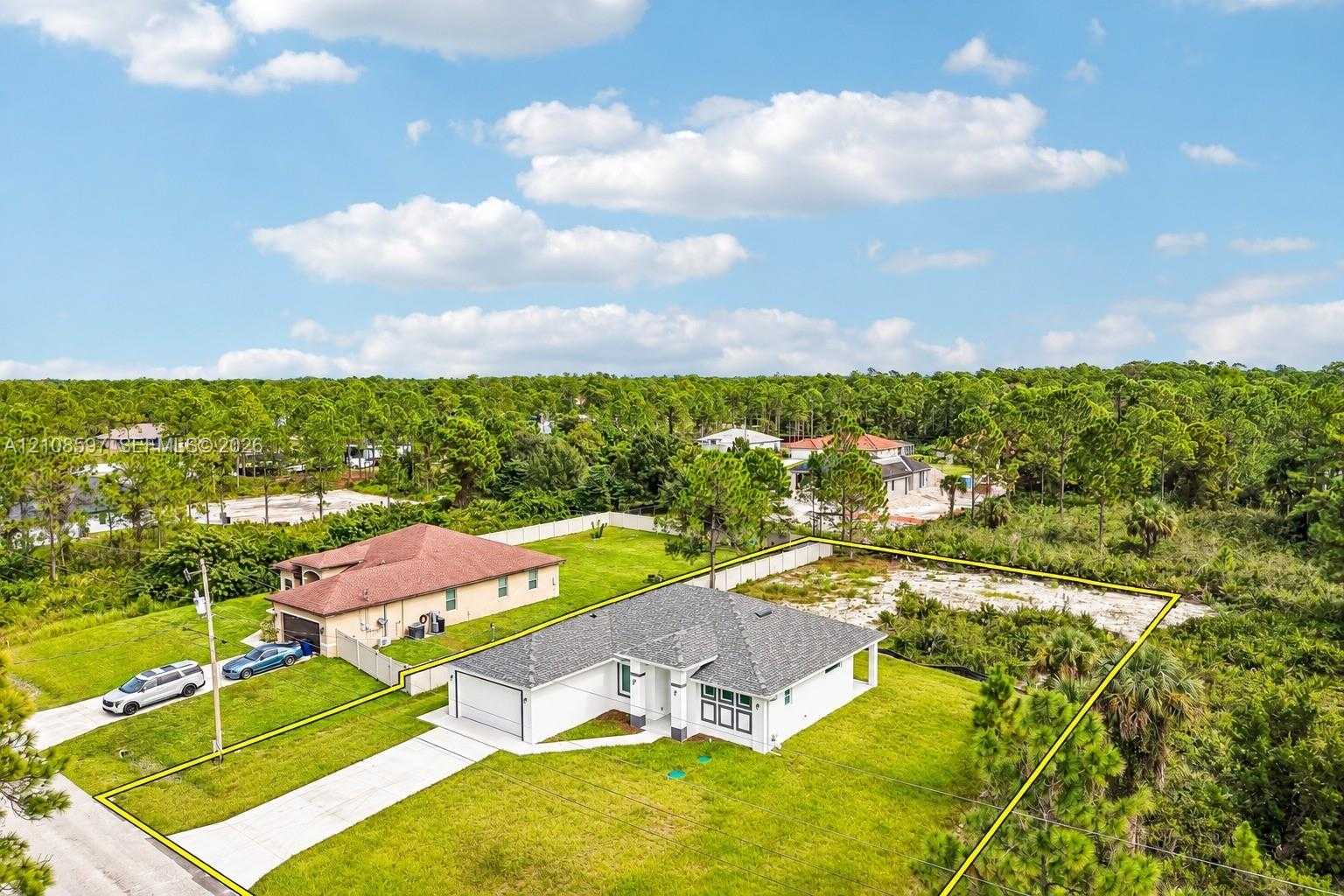 808 Congress Ave Lehigh Acres Florida United States, for Sale, residential,  , Phoenix Realtors LLC