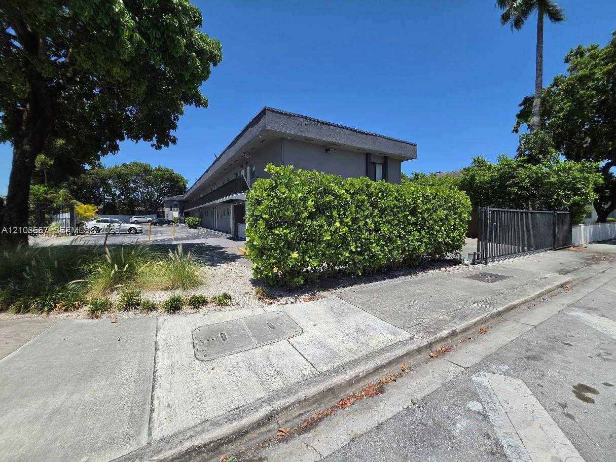 4393 NW 11th St  APT 20 Miami Florida United States, for Rent, residential, Sandra Benkahla, The 305 Agency