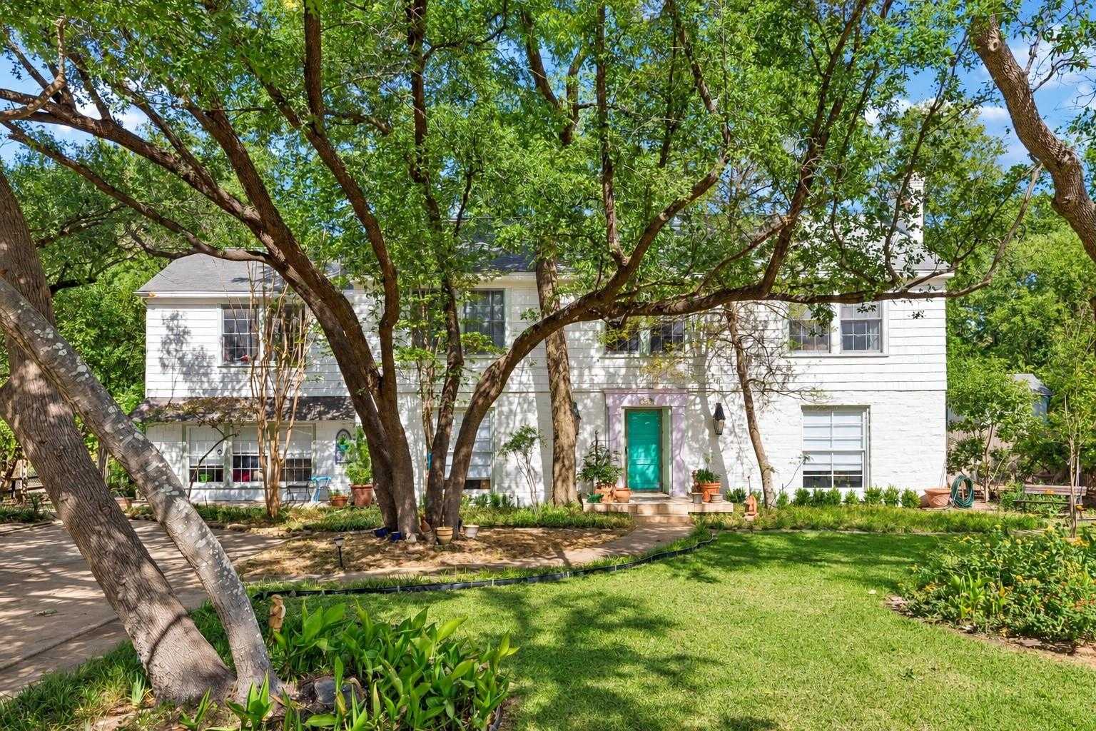 5409 Farquhar Lane Dallas Texas United States, for Sale, residential, Joyce Kelly, Hummingbird Realty