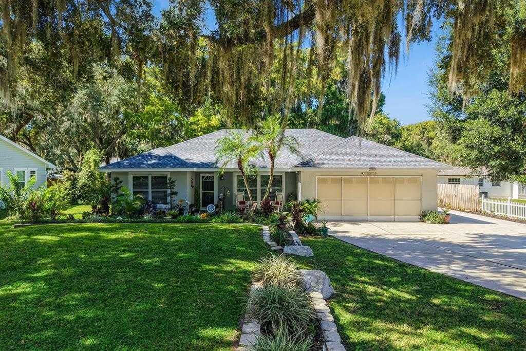 30749 GLENN DRIVE Tavares Florida United States, for Sale, residential,  , Success Home Sales