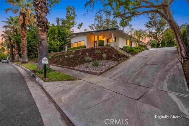 2130 Archdale Riverside California United States, for Sale, residential, Jennifer Singh, InCom Brokerage Example