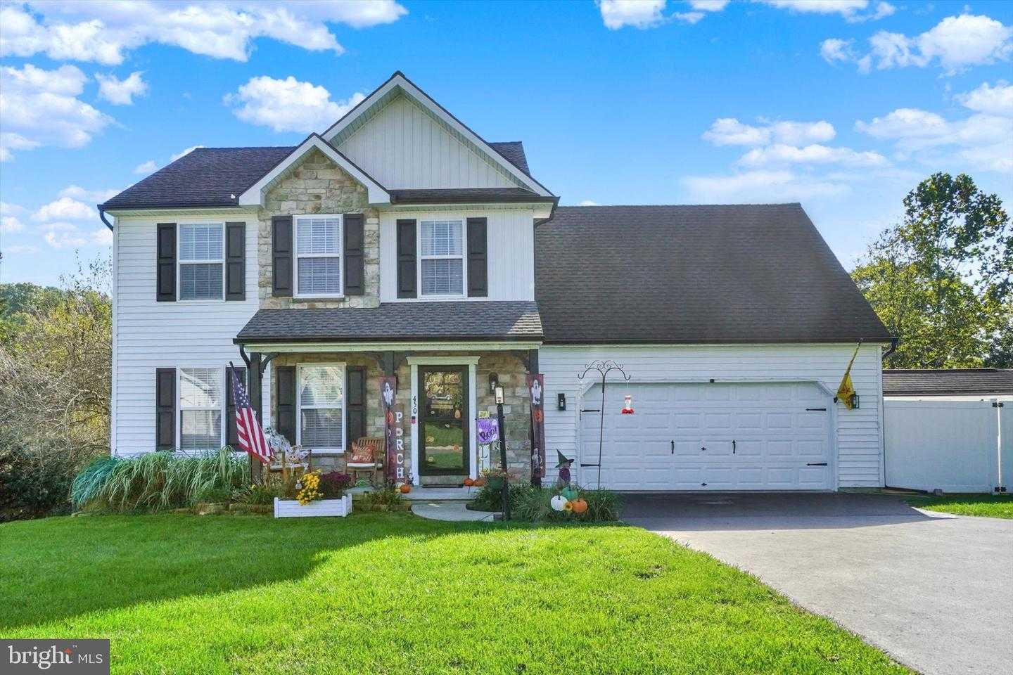 450 ABBEY DRIVE Mount Wolf Pennsylvania United States, for Sale, residential, Bruno Tarquinii, Fairfax Realty Premier
