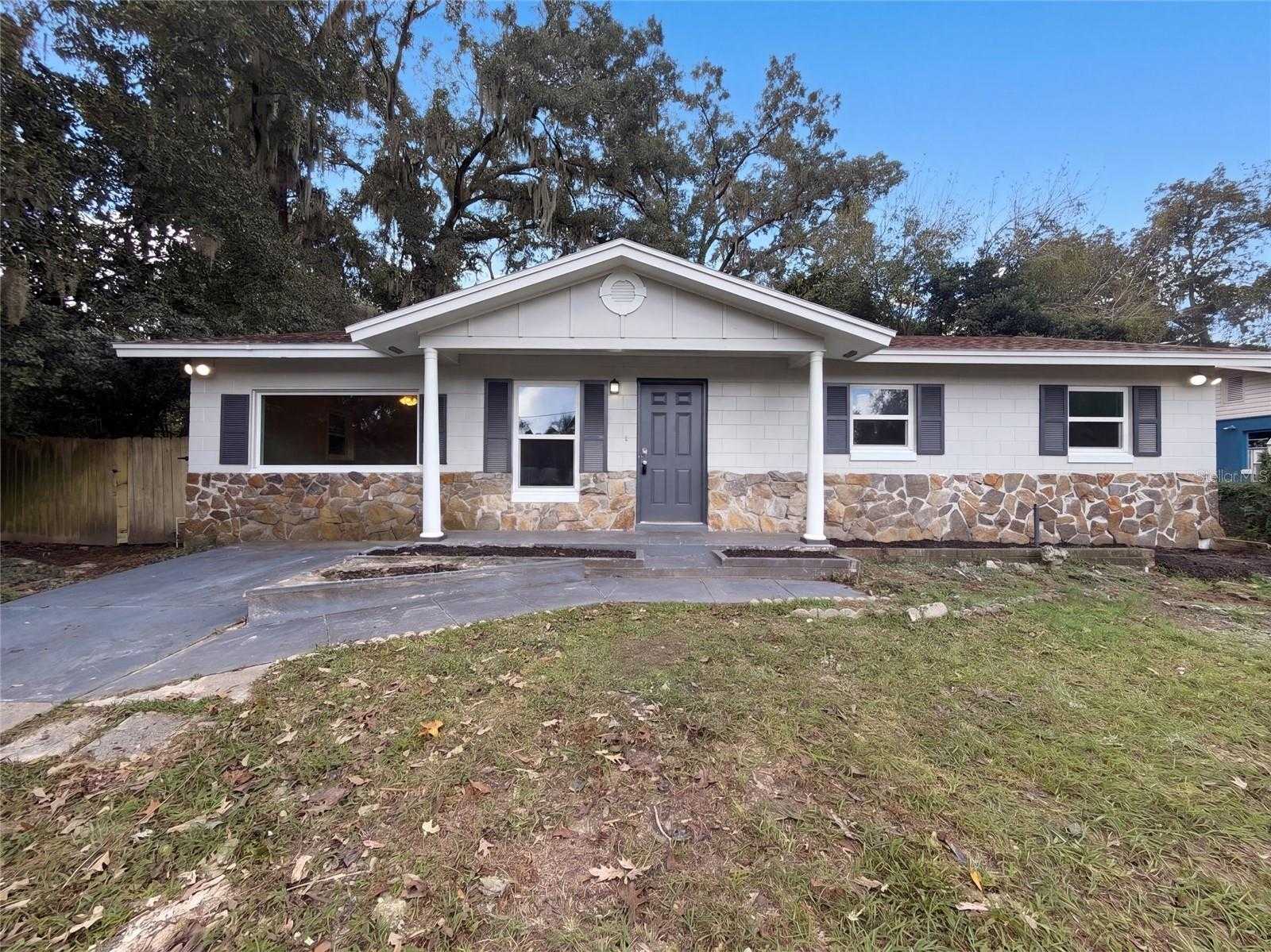 740 SE 28TH STREET Ocala Florida United States, for Sale, residential, Jeanne Herzig-Arena, Professional Realty of Ocala