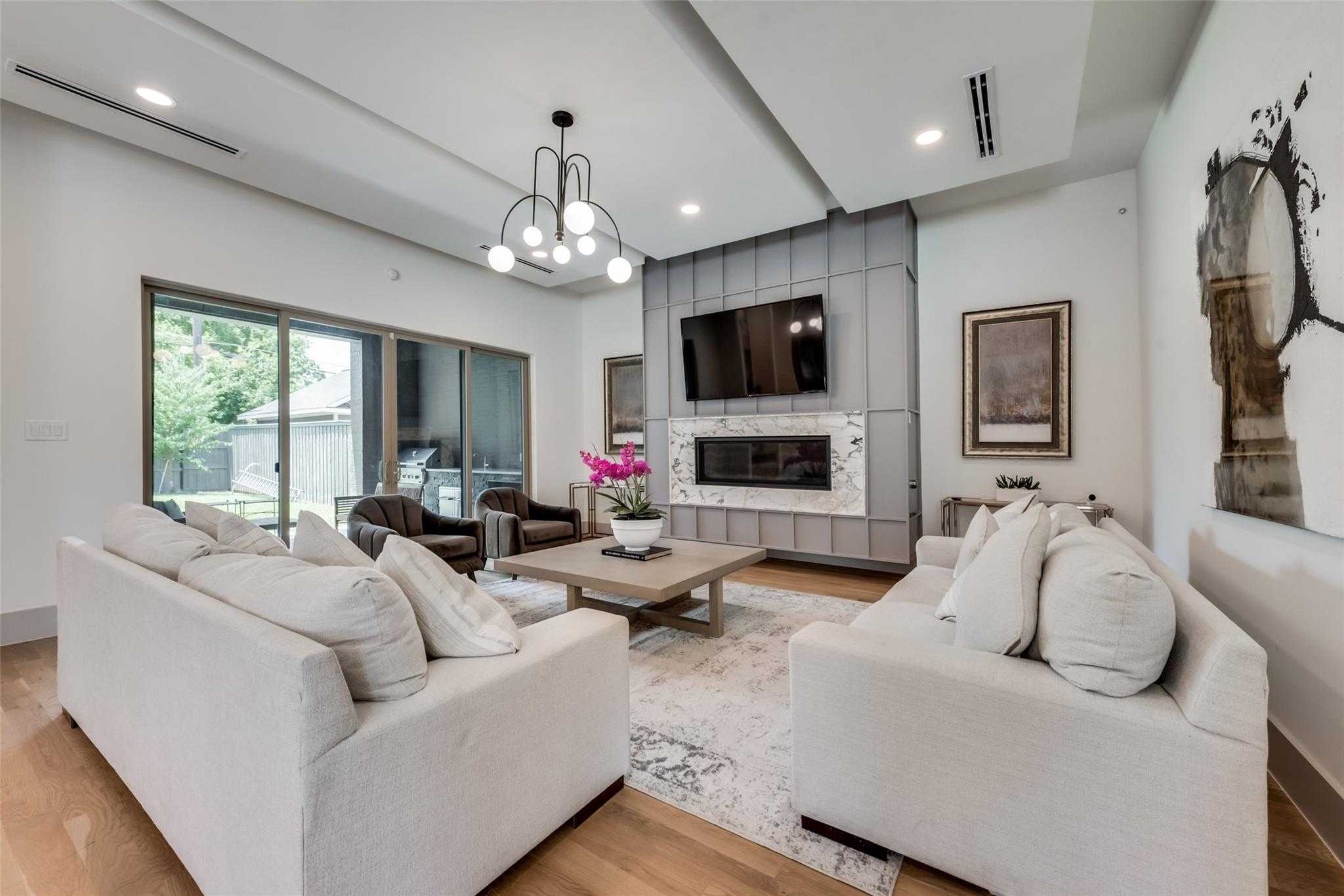 4528 W Amherst Avenue Dallas Texas United States, for Sale, residential, Joyce Kelly, Hummingbird Realty