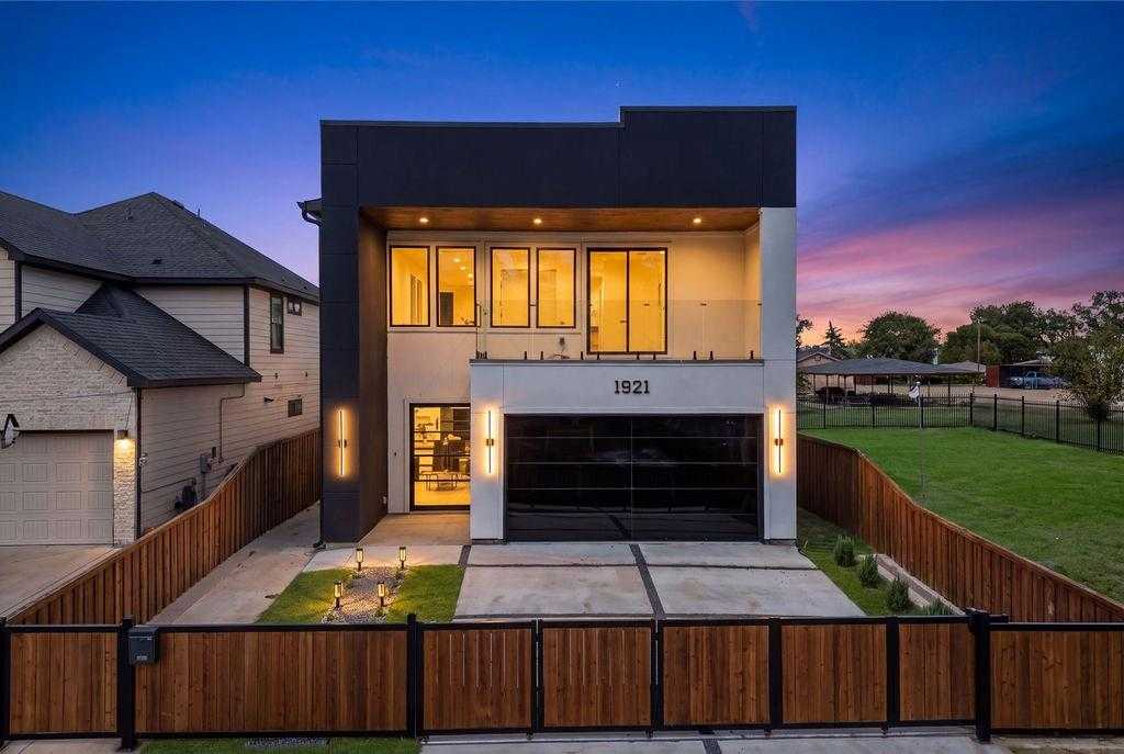 1921 Morris Street Dallas Texas United States, for Sale, residential, Joyce Kelly, Hummingbird Realty