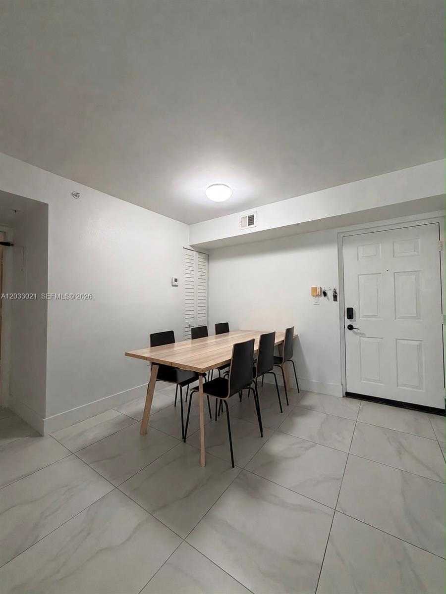 4540 NW 107th Ave  APT 206-11 Doral Florida United States, for Sale, residential, Roberto Villasmil, Interinvestments Realty, Inc.