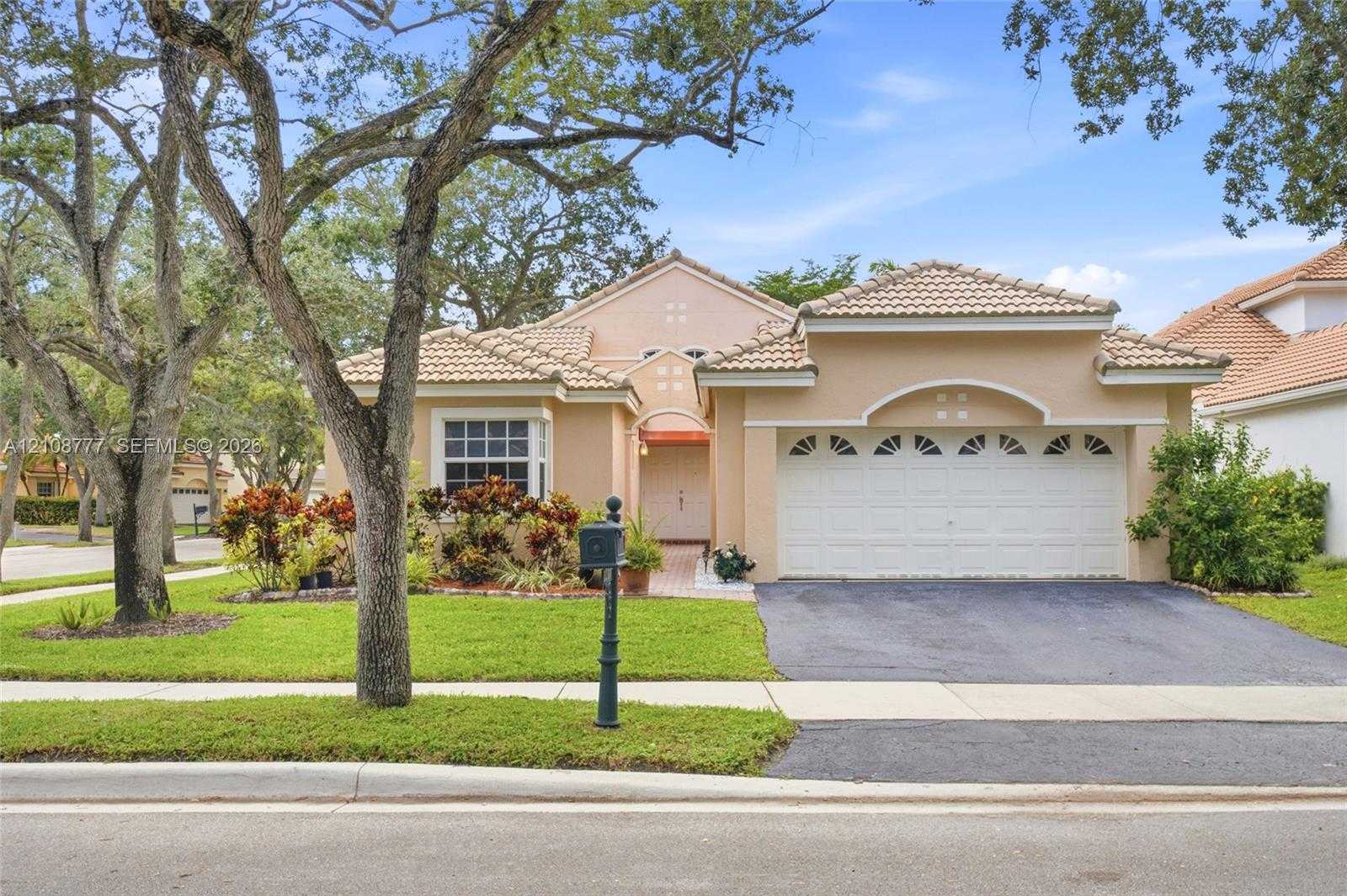 1211 Bayview Cir Weston Florida United States, for Sale, residential, Radmila Mandel, Florida Sky Realty Group