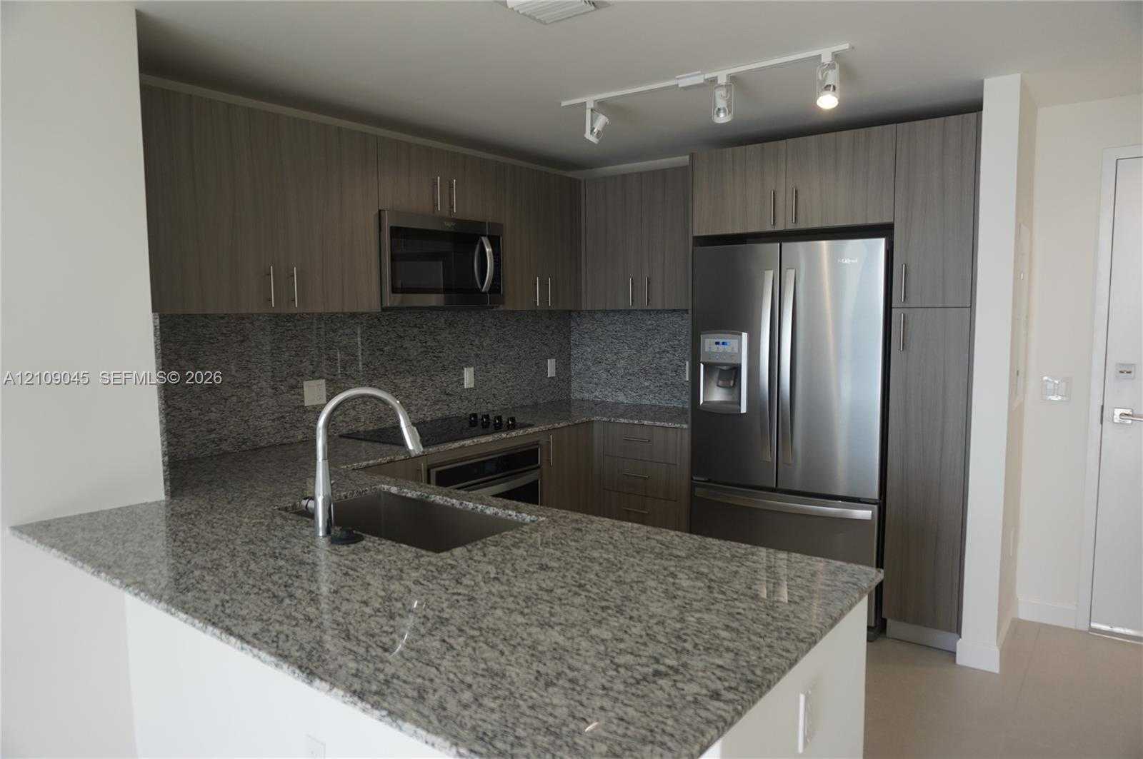 5350 NW 84th Ave  APT 1207 Doral Florida United States, for Rent, residential, Roberto Villasmil, Interinvestments Realty, Inc.