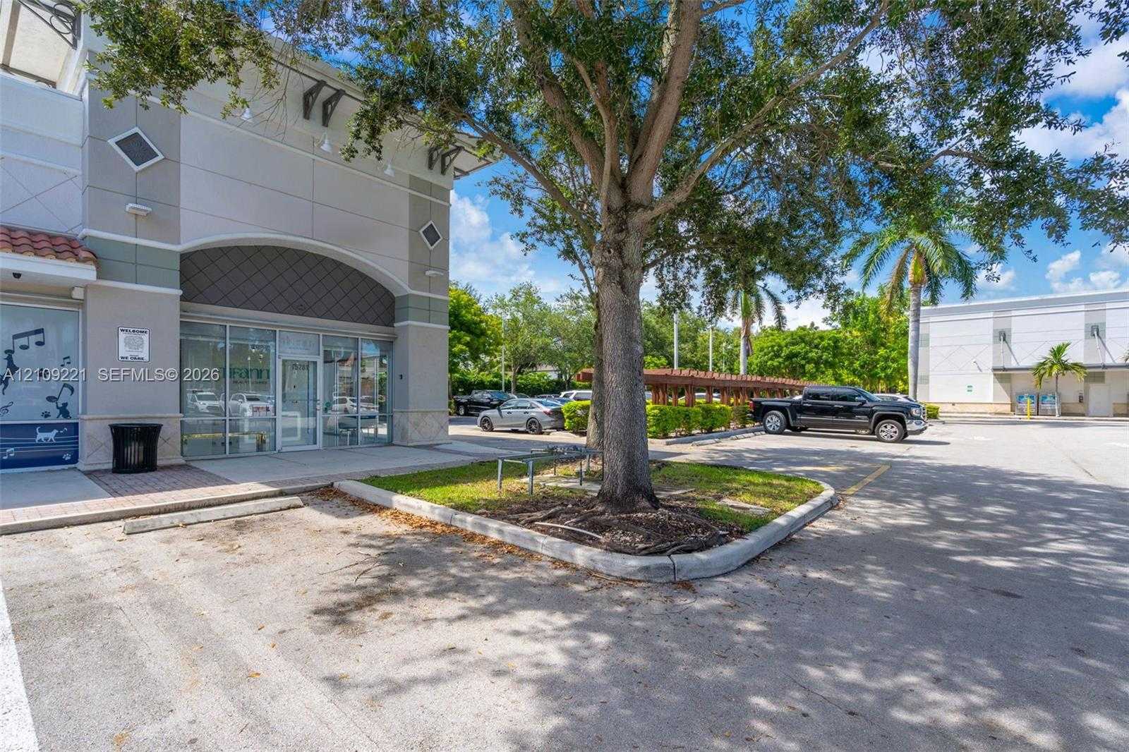 Street information unavailable Miami Florida United States, for Sale, commercial,  , INCOM OFFICE EXAMPLE