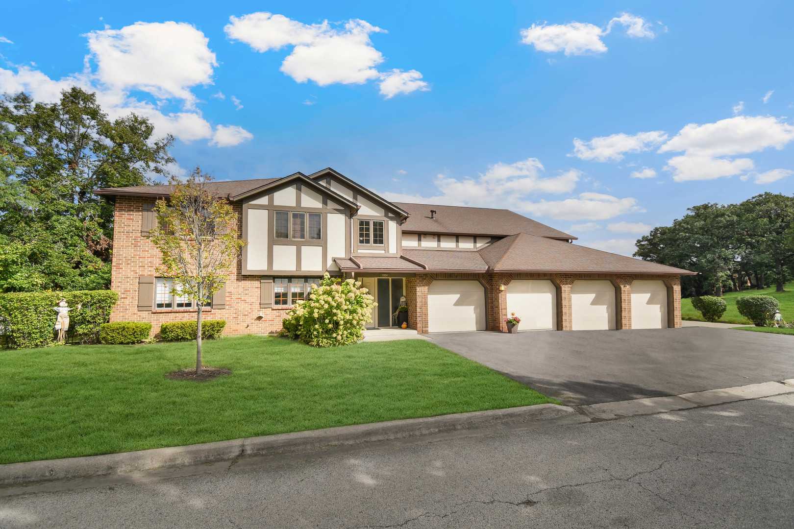 7834 W Foresthill Court APT 2CR Palos Heights Illinois United States, for Sale, residential,  , InCom Real Estate - New Demo Office