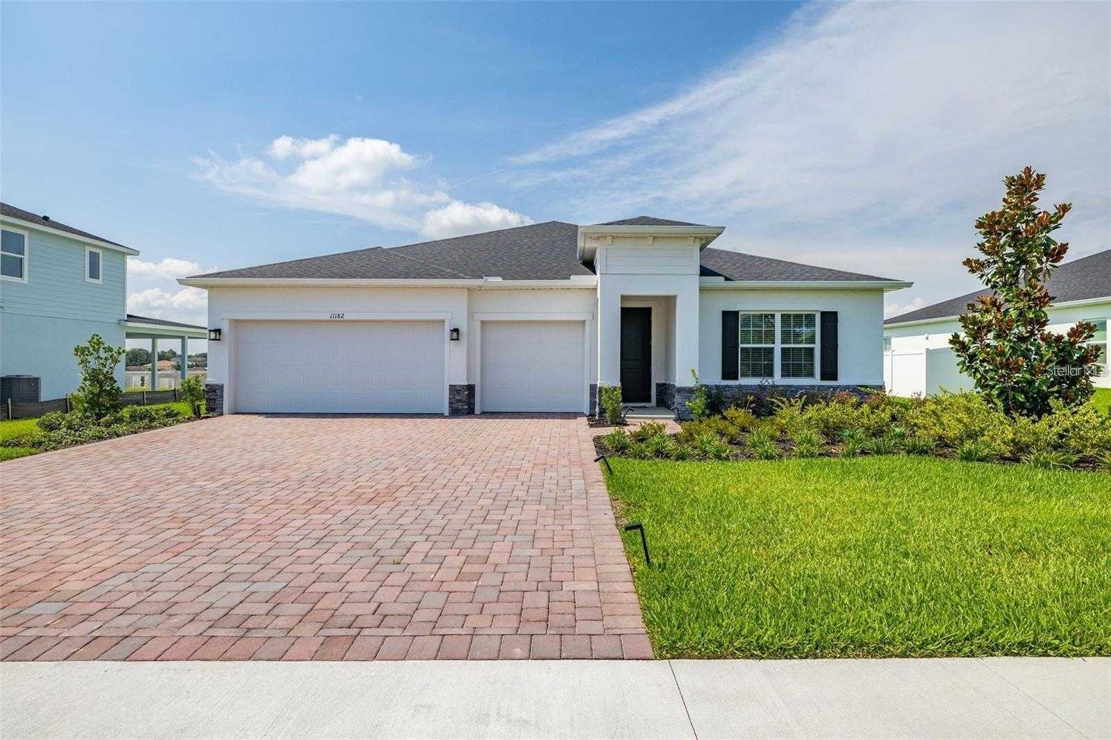 11182 NELLIE CROSSING CIRCLE Clermont Florida United States, for Sale, residential, Zaira Mejia, Spaces & Styles Group