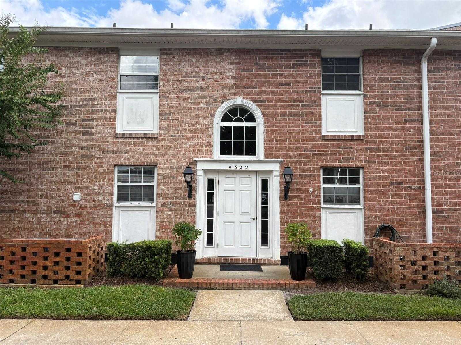 4322 LAKE UNDERHILL ROAD APT D Orlando Florida United States, for Sale, residential, Joao Pereira, La Rosa Realty