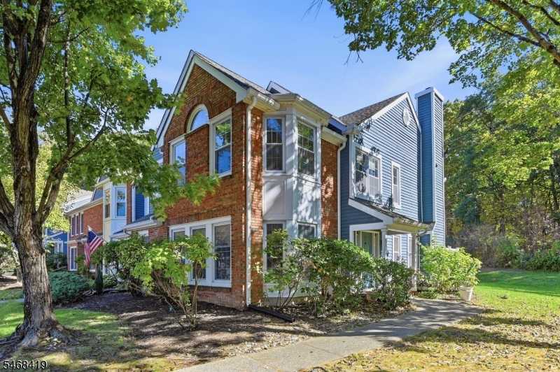 92 Laurelwood Ct Rockaway Twp. New Jersey United States, for Sale, residential, Jill Savva, Century 21 Cedarcrest Realty