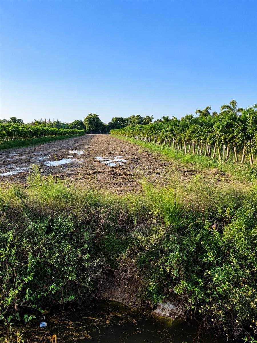 117th Ave Homestead Florida United States, for Sale, commercial,  , Phoenix Realtors LLC
