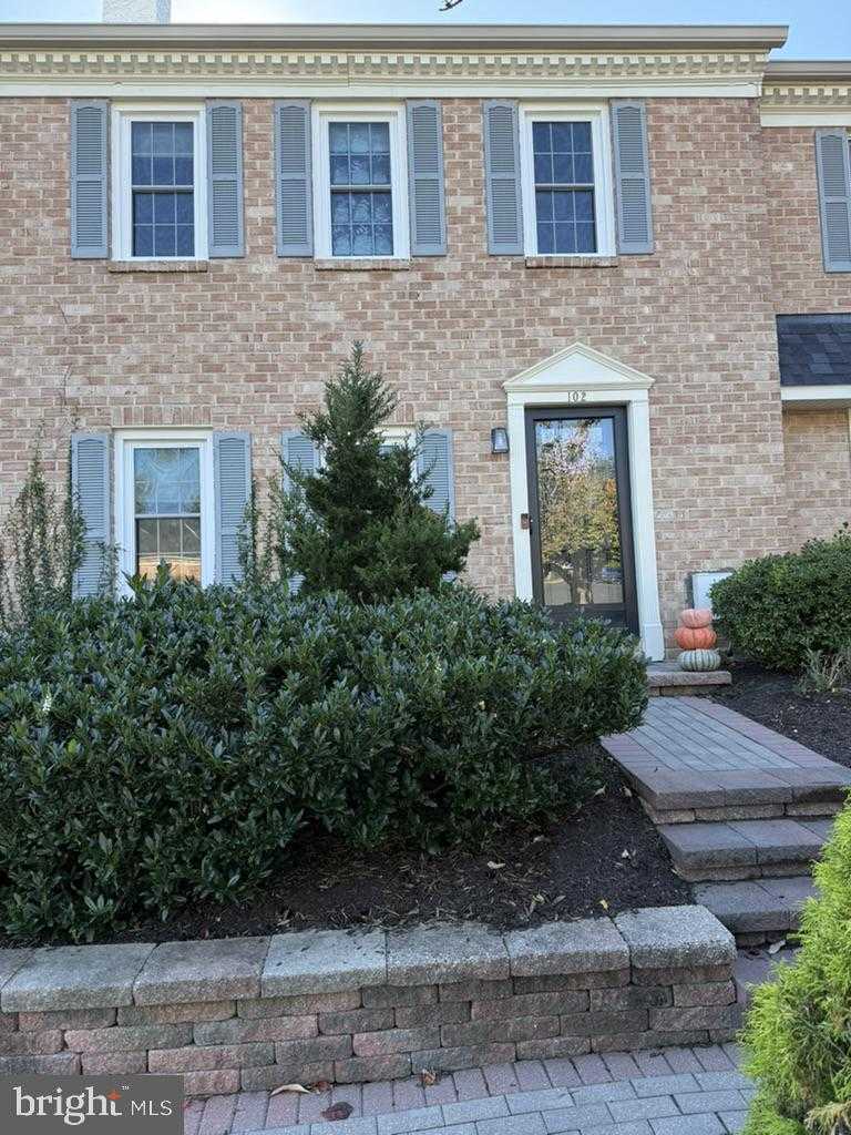 102 EVEREST CIRCLE APT 102 West Chester Pennsylvania United States, for Sale, residential,  , Swayne Real Estate Group