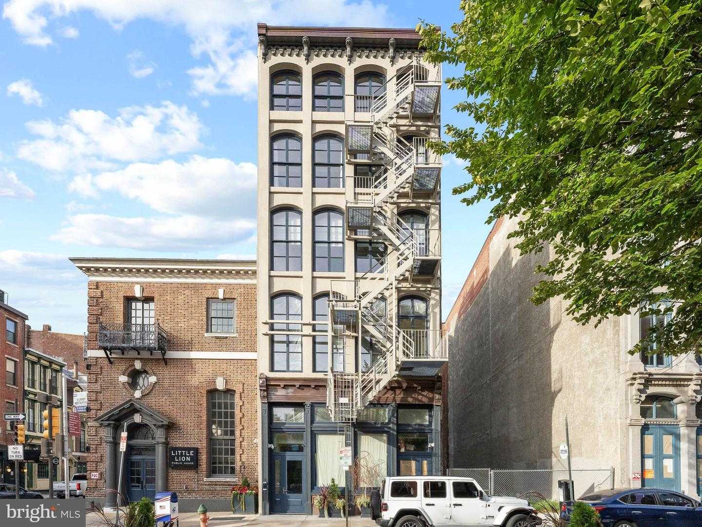 241 CHESTNUT ST. STREET APT B Philadelphia Pennsylvania United States, for Sale, commercial, Bruno Tarquinii, Fairfax Realty Premier