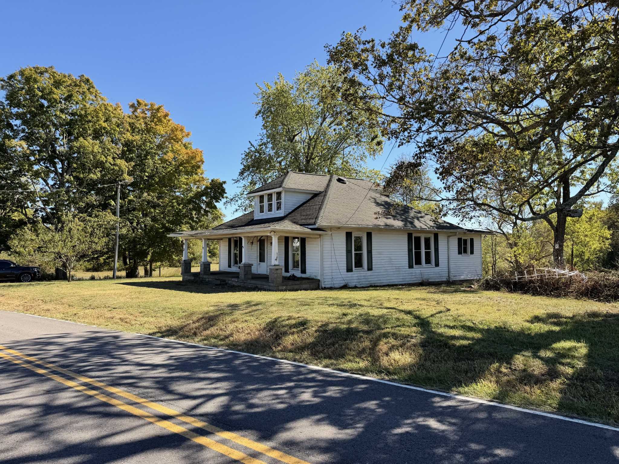 4030 Armstrong Rd Springfield Tennessee United States, for Sale, residential, Adam Hanes, LPT Realty