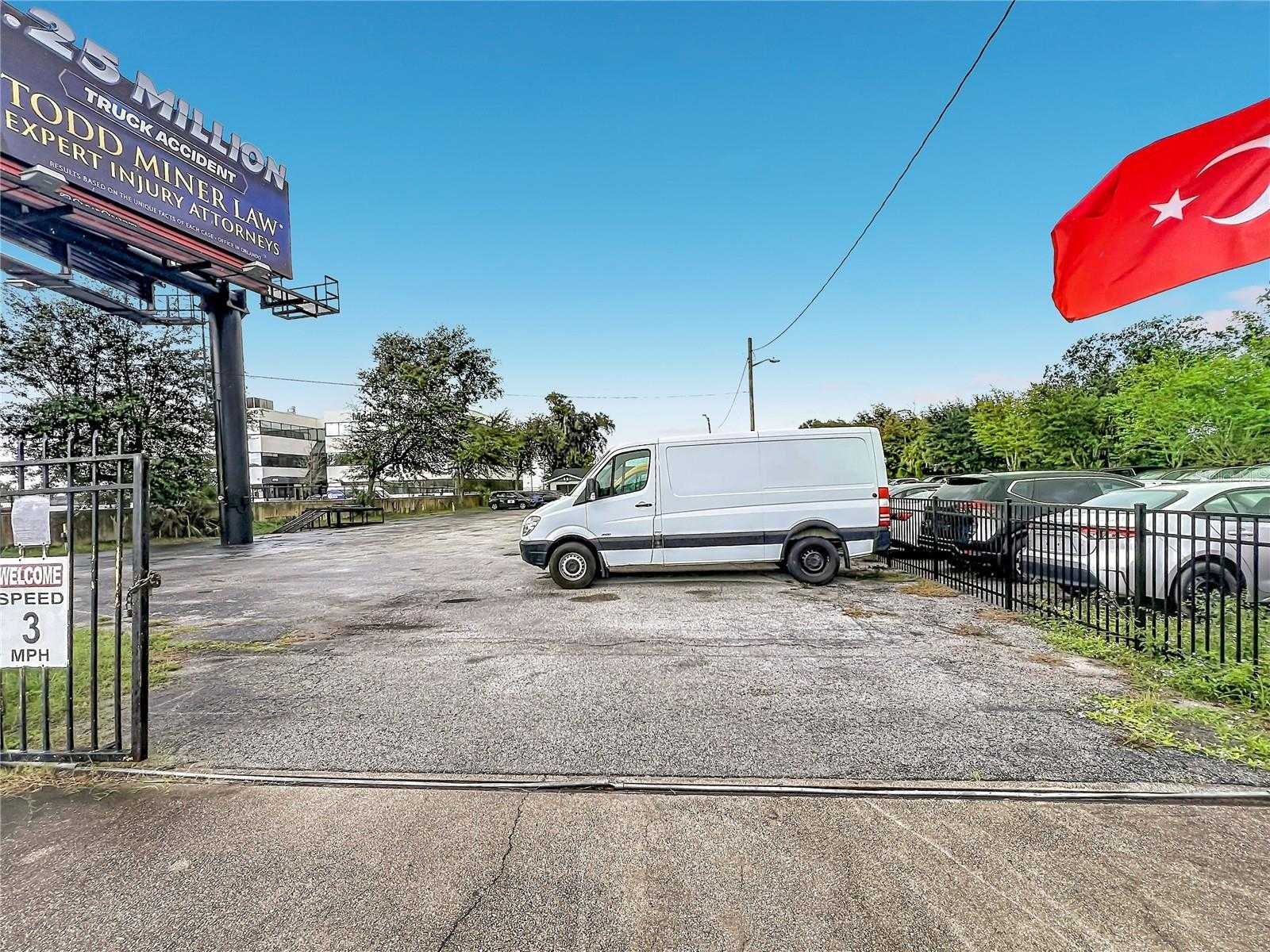 690 N SEMORAN BOULEVARD Orlando Florida United States, for Sale, commercial,  , Florida Top Realty