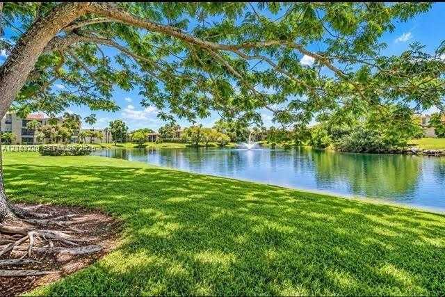 220 Lakeview Dr  APT 101 Weston Florida United States, for Sale, residential, Radmila Mandel, Florida Sky Realty Group