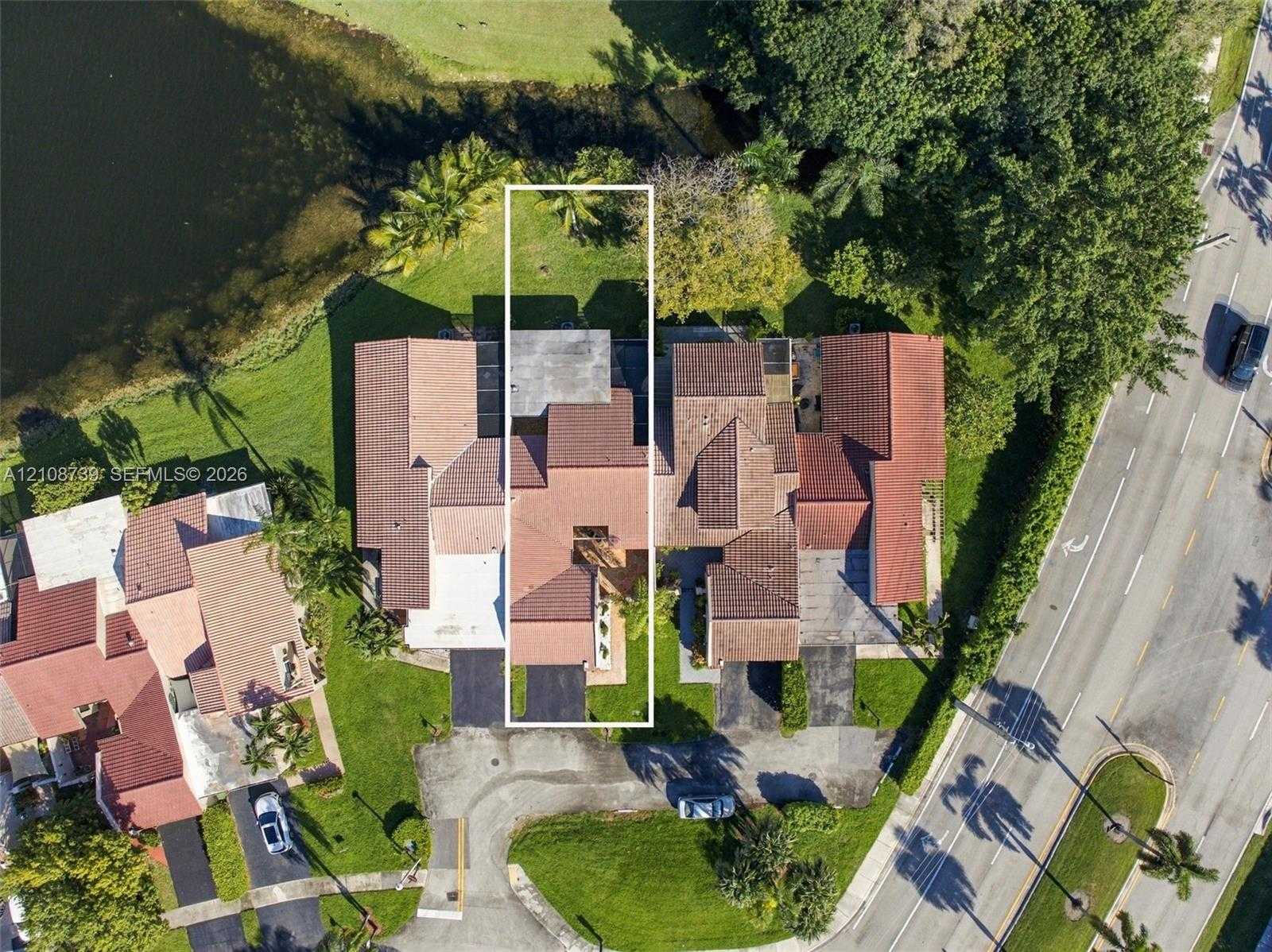 632 Village Lake Dr Weston Florida United States, for Sale, residential, Radmila Mandel, Florida Sky Realty Group
