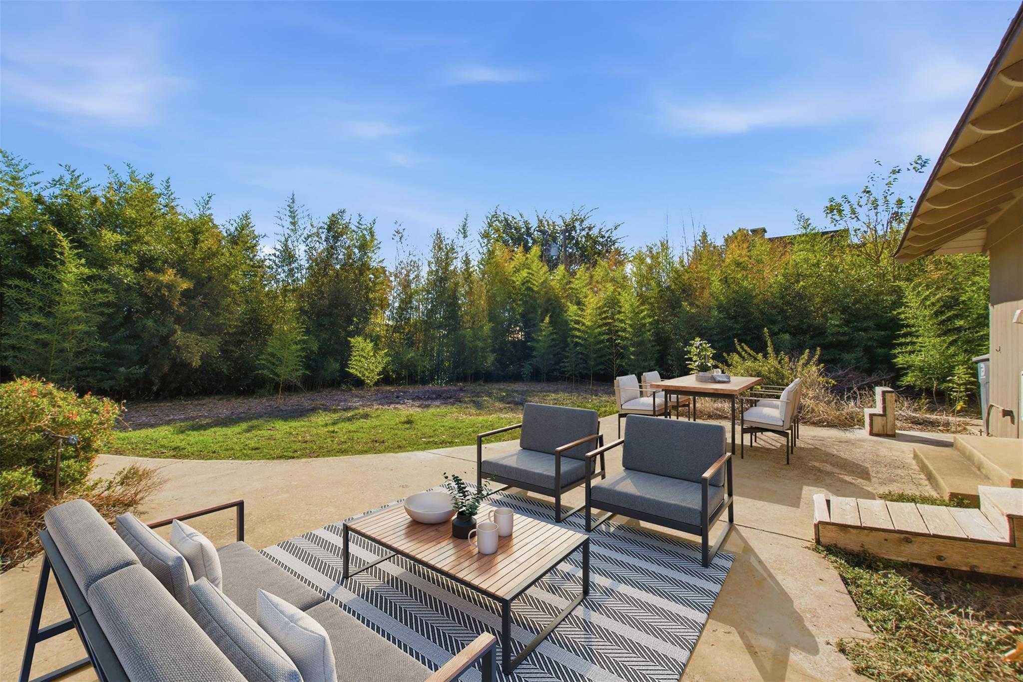 7606 Currin Drive Dallas Texas United States, for Sale, residential, Joyce Kelly, Hummingbird Realty