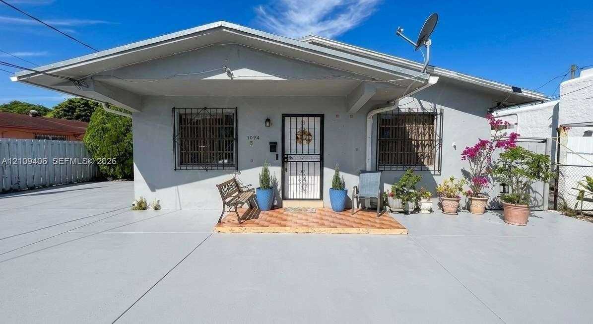 1004 NW 33rd Ave Miami Florida United States, for Sale, residential, Henry Smith, Incom Sample Office