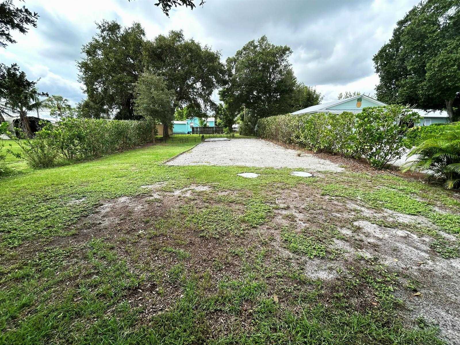 5028 SE DRIFTWOOD Avenue Stuart Florida United States, for Sale, commercial,  , Phoenix Realtors LLC