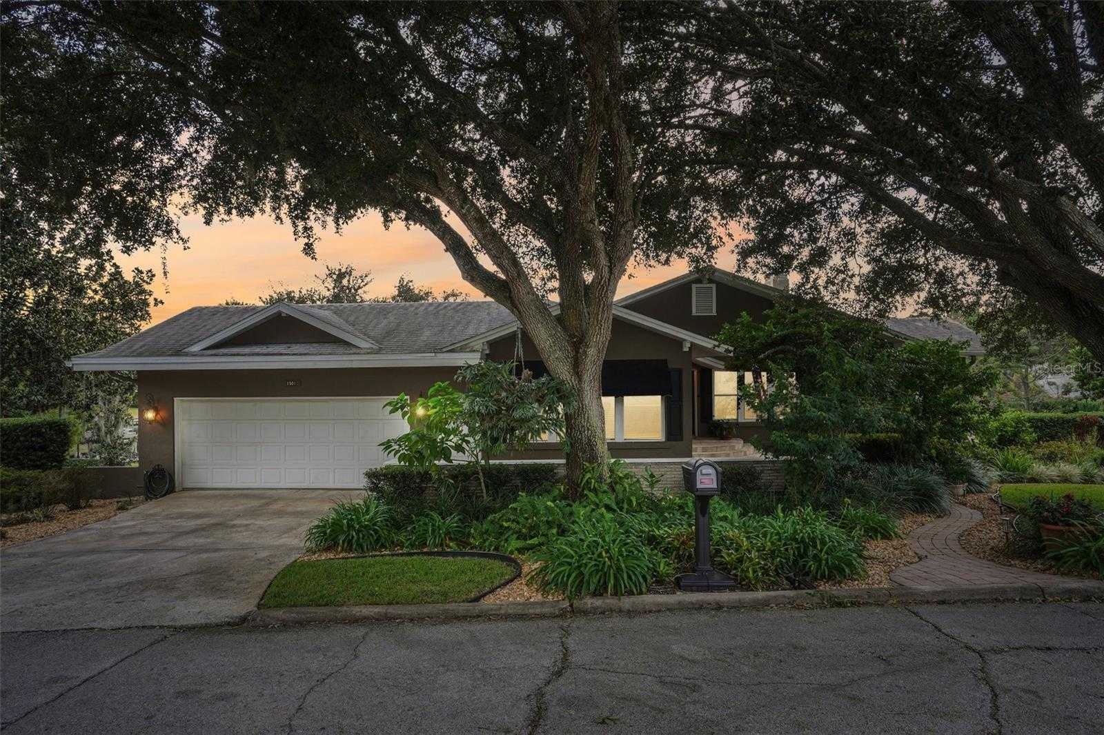 1501 FAHNSTOCK STREET Eustis Florida United States, for Sale, residential,  , Spouses With Houses Realty 