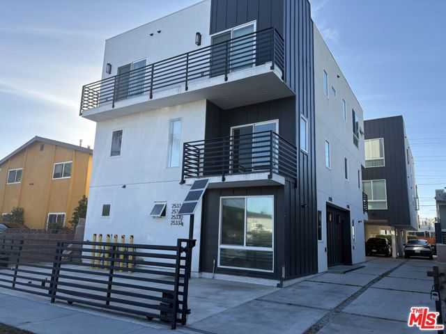 2533 S Spaulding Avenue Los Angeles California United States, for Sale, commercial,  , Castle Rock Realty