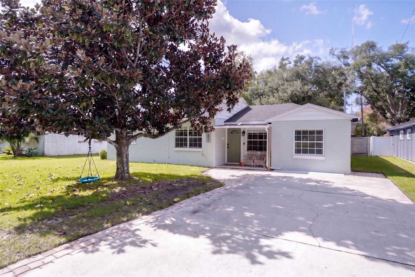 524 S HIGHLAND AVENUE Winter Garden Florida United States, for Sale, residential, Zaira Mejia, Spaces & Styles Group