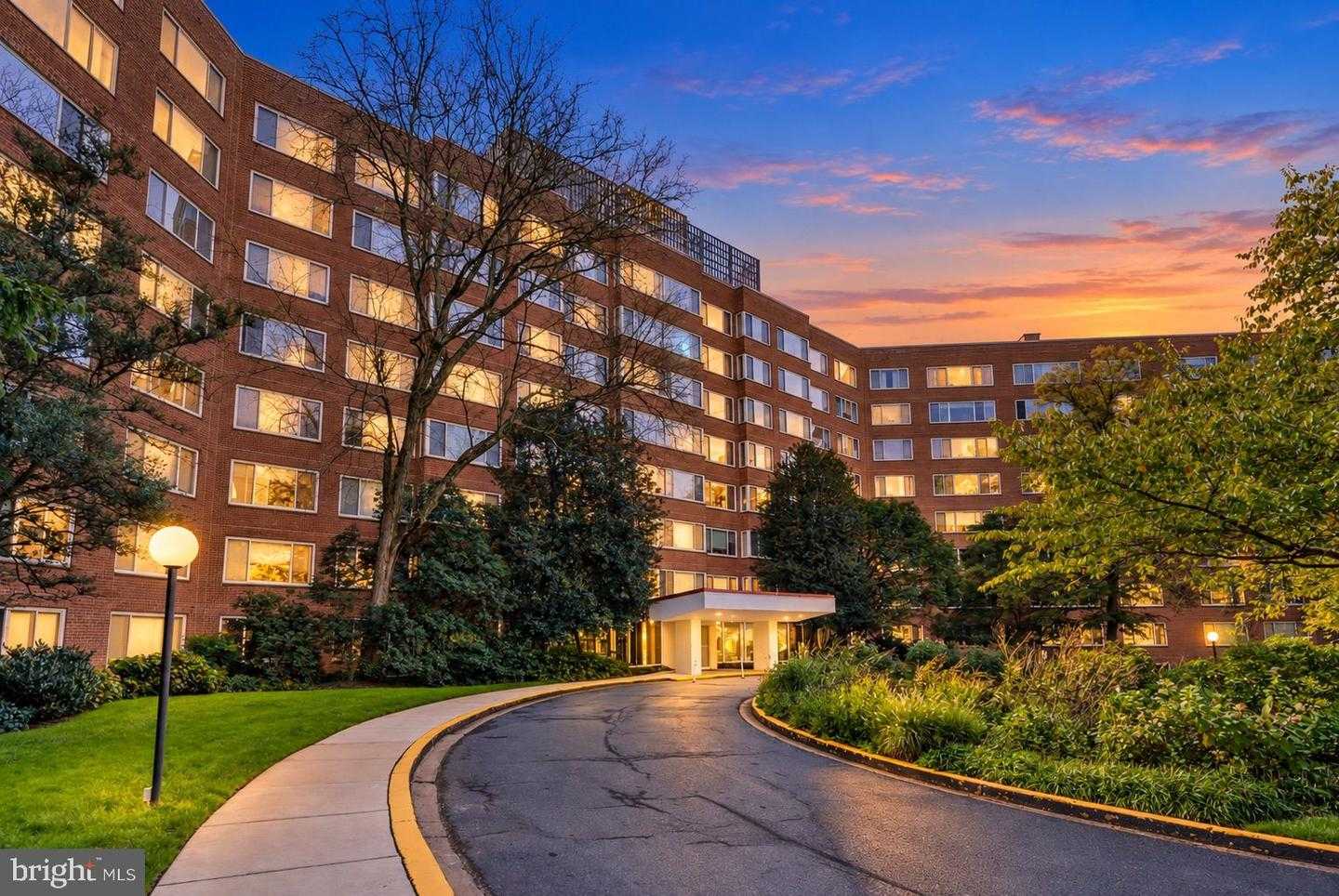 4000 TUNLAW ROAD APT 1 Washington District Of Columbia United States, for Sale, residential, Edward Giles, Georgetown Realty Group