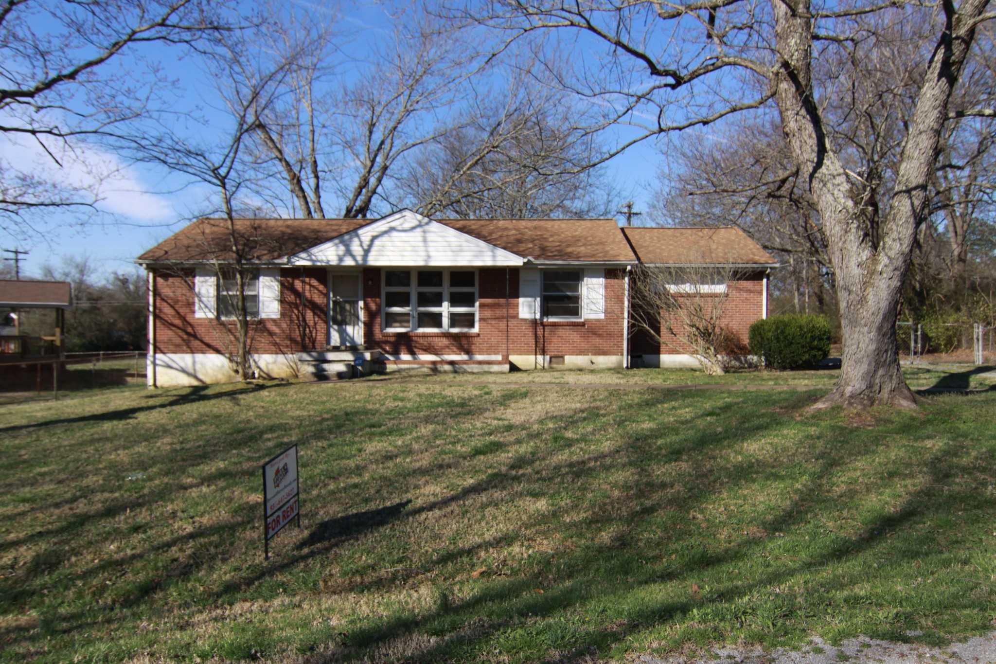 4 Hillsboro Rd Clarksville Tennessee United States, for Rent, residential, Rebekah  Sprabary, Sweet Home Realty & Property Management