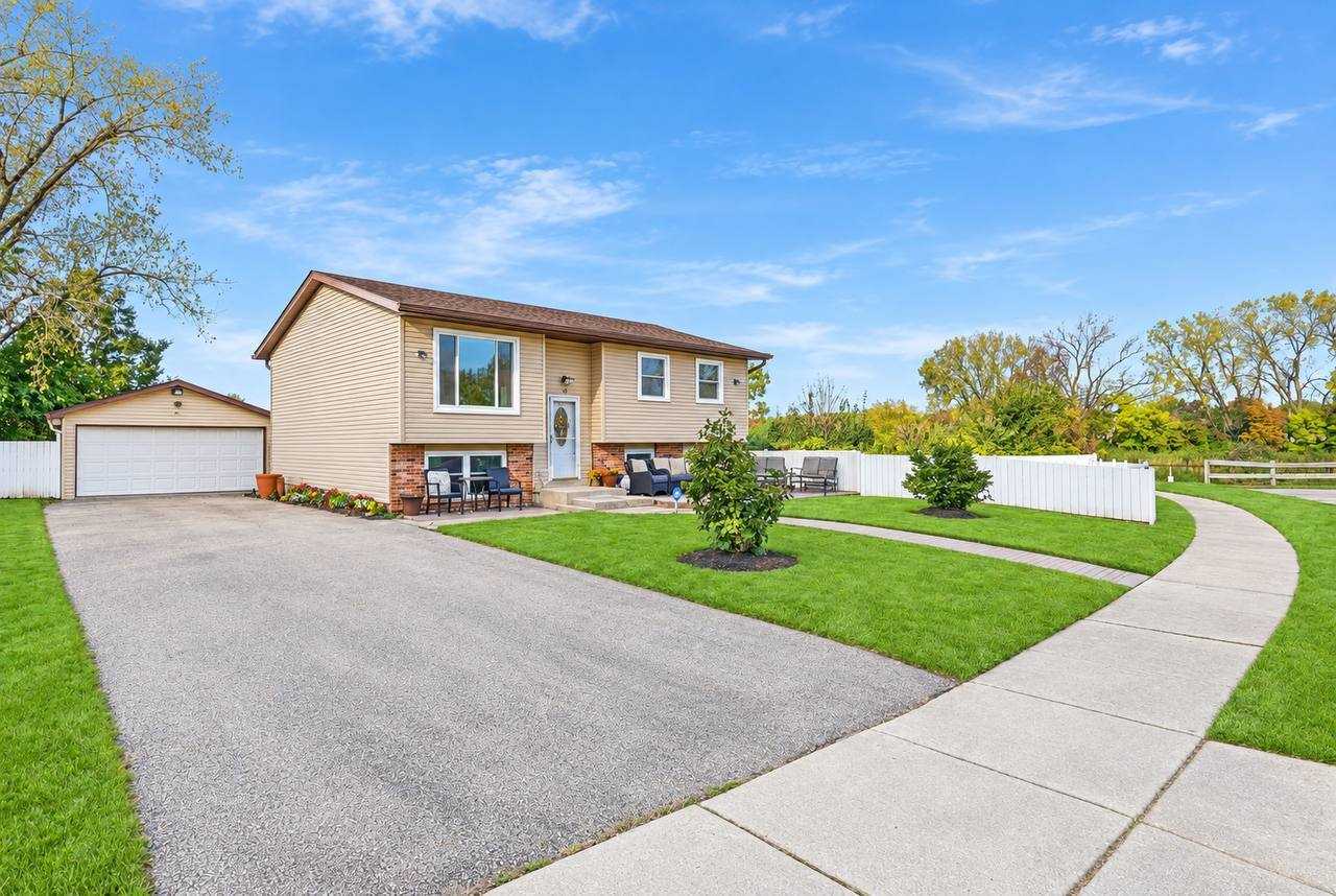 141 Plainview Drive Bolingbrook Illinois United States, for Sale, residential,  , Alpha 7 Realty