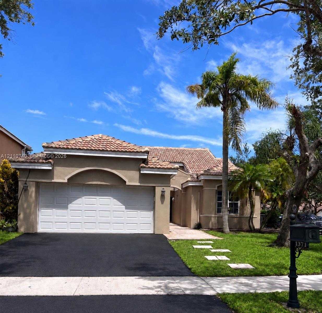 1371 Bayview Cir Weston Florida United States, for Sale, residential, Radmila Mandel, Florida Sky Realty Group