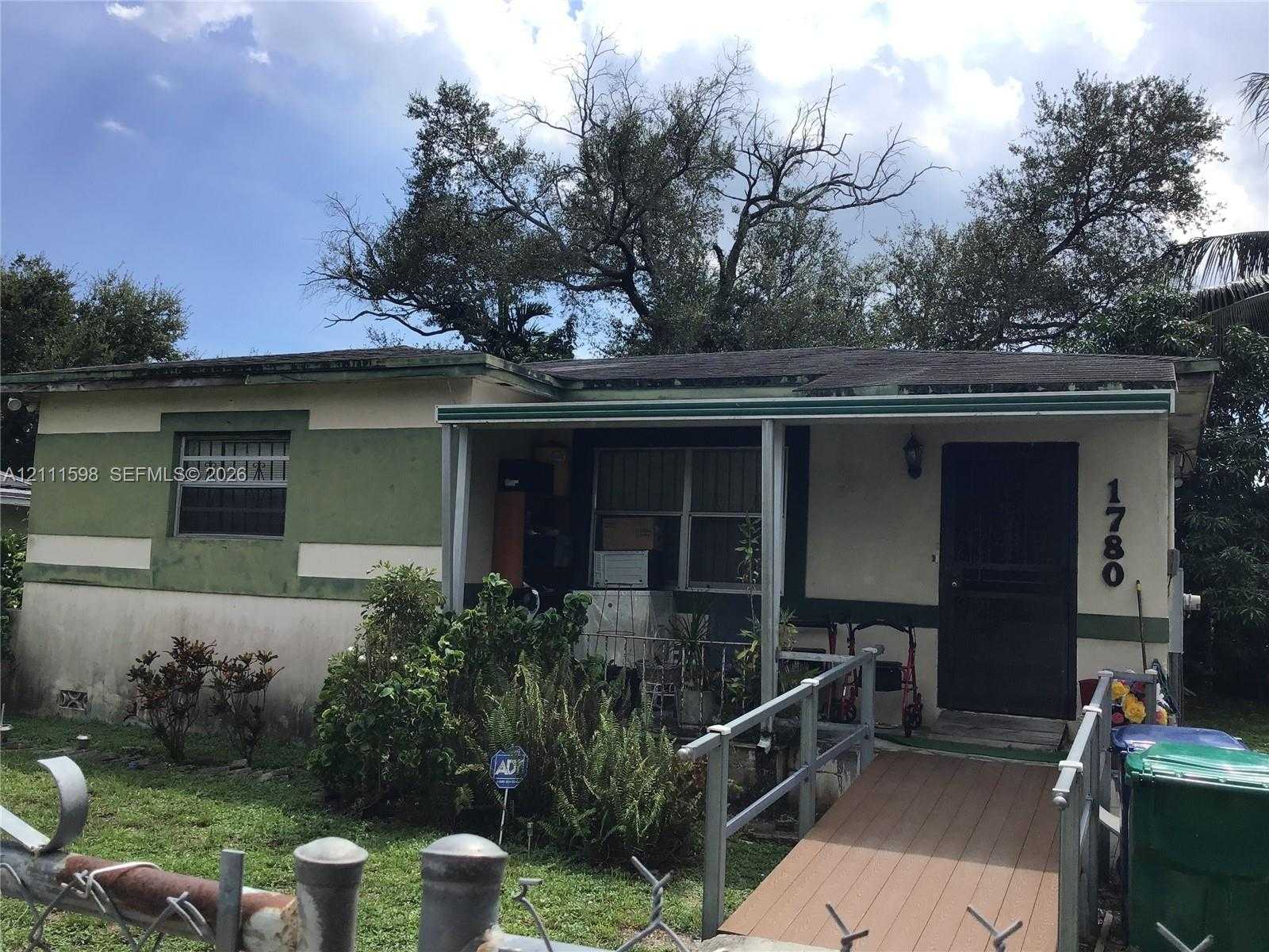 1780 NW 82nd St Miami Florida United States, for Sale, residential,  , INCOM OFFICE EXAMPLE