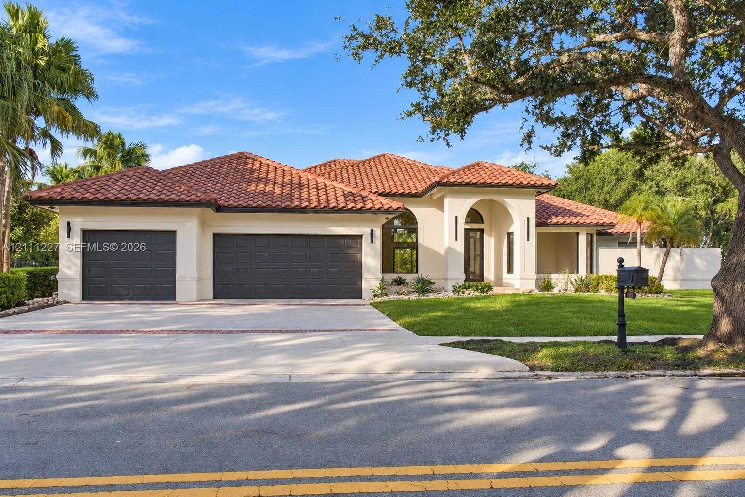 1190 Manor Ct Weston Florida United States, for Sale, residential, Radmila Mandel, Florida Sky Realty Group