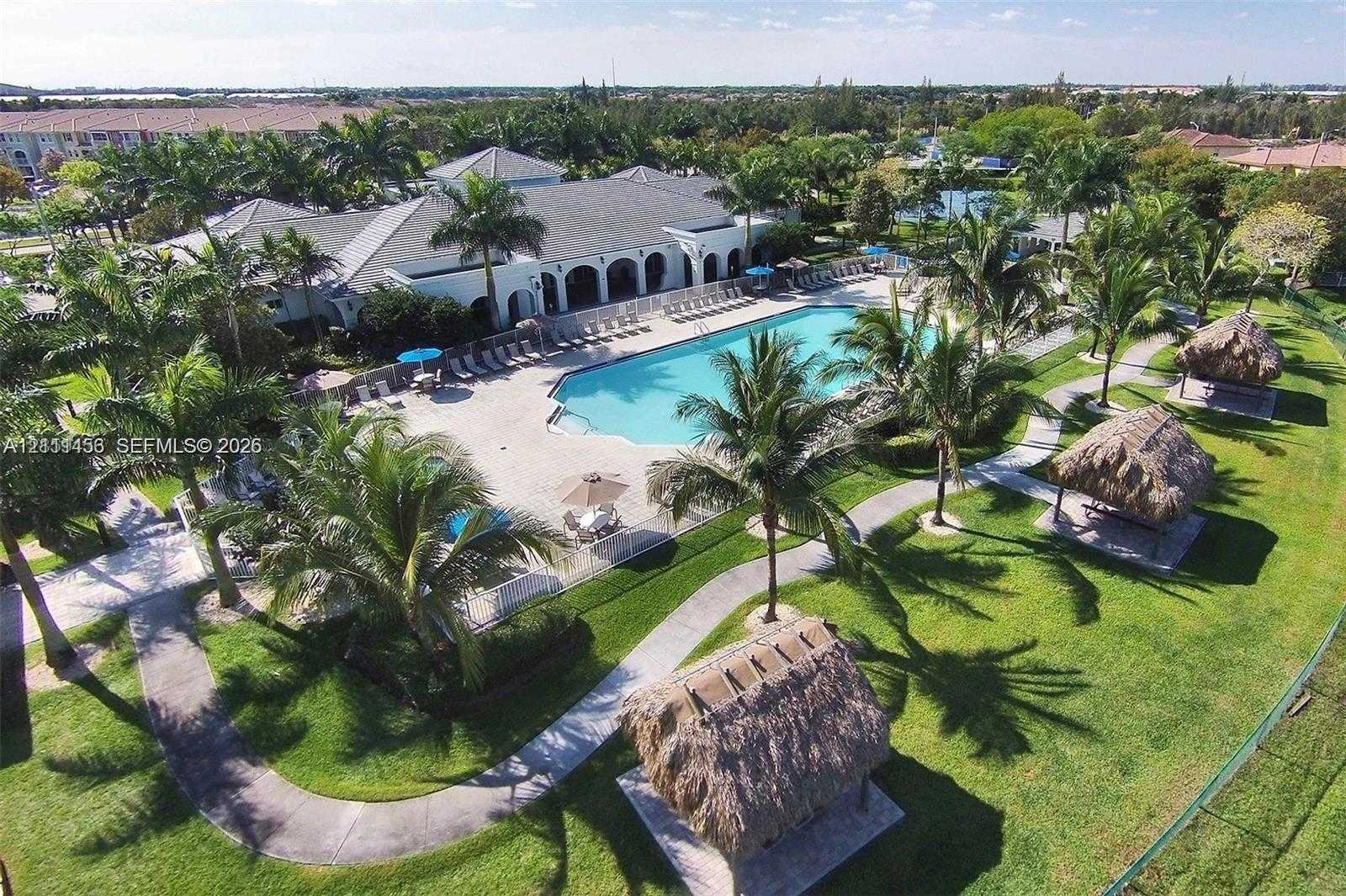 10868 NW 84th St  APT . Doral Florida United States, for Rent, residential, Roberto Villasmil, Interinvestments Realty, Inc.