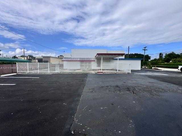 17690 NW 27th Ave Miami Gardens Florida United States, for Sale, commercial,  , Phoenix Realtors LLC