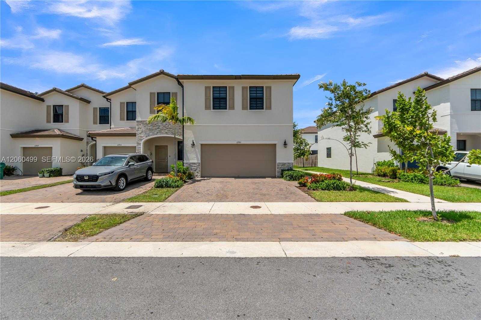 12911 SW 231st Ter Miami Florida United States, for Sale, residential, Henry Smith, Incom Sample Office