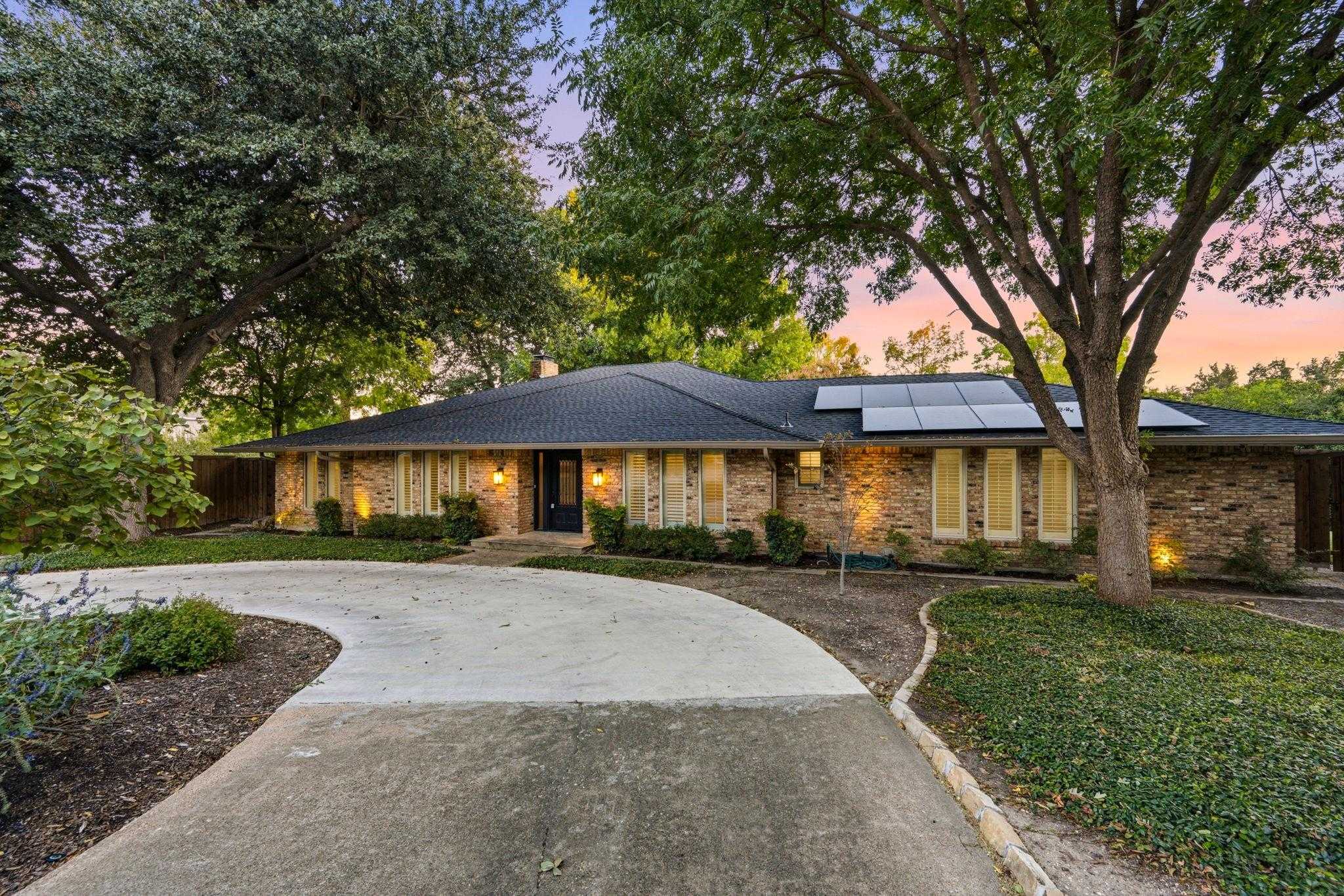 9656 Ravensway Drive Dallas Texas United States, for Sale, residential, Joyce Kelly, Hummingbird Realty