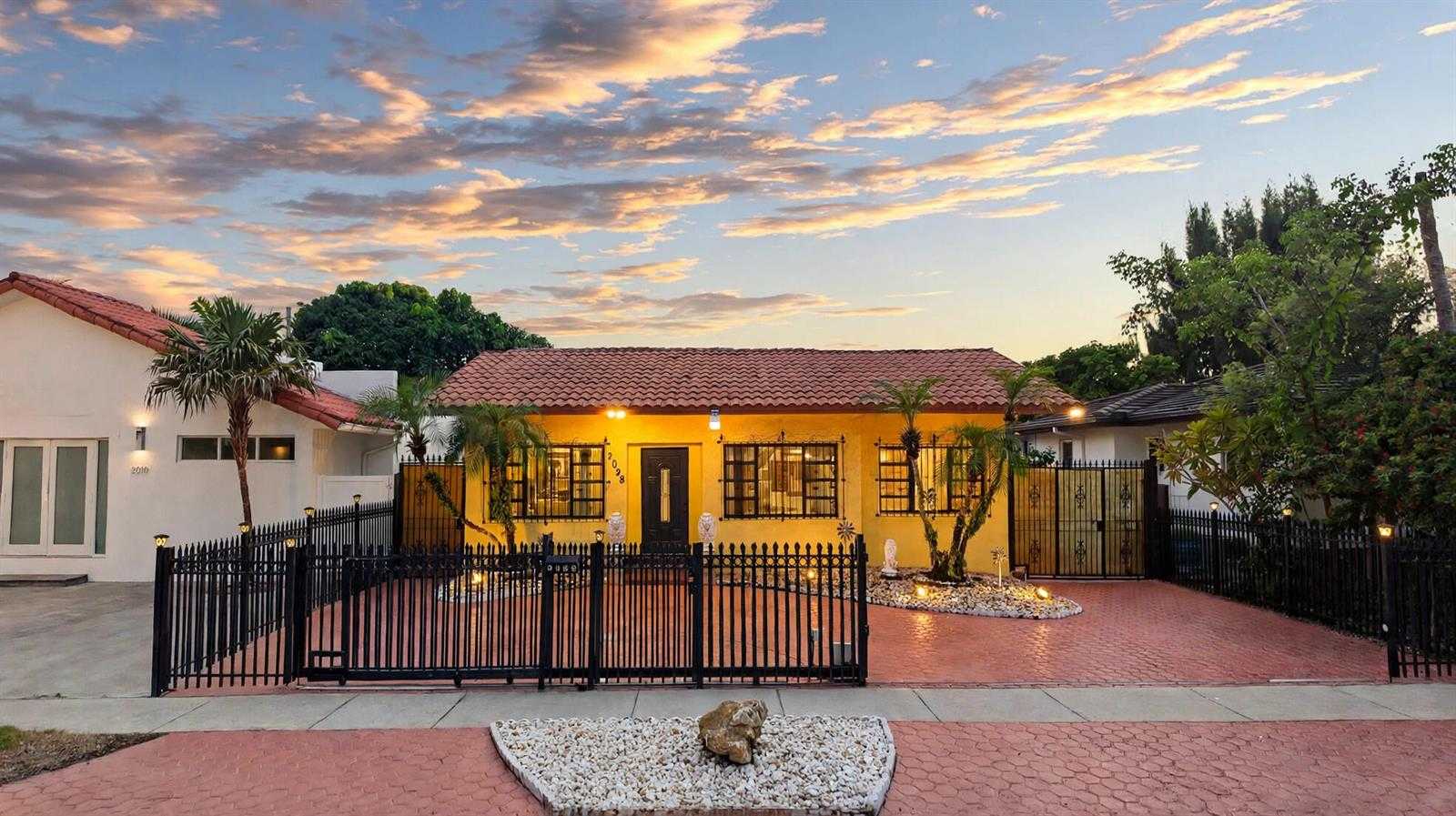 2028 SW 23RD Terrace Miami Florida United States, for Sale, residential, Henry Smith, Incom Sample Office
