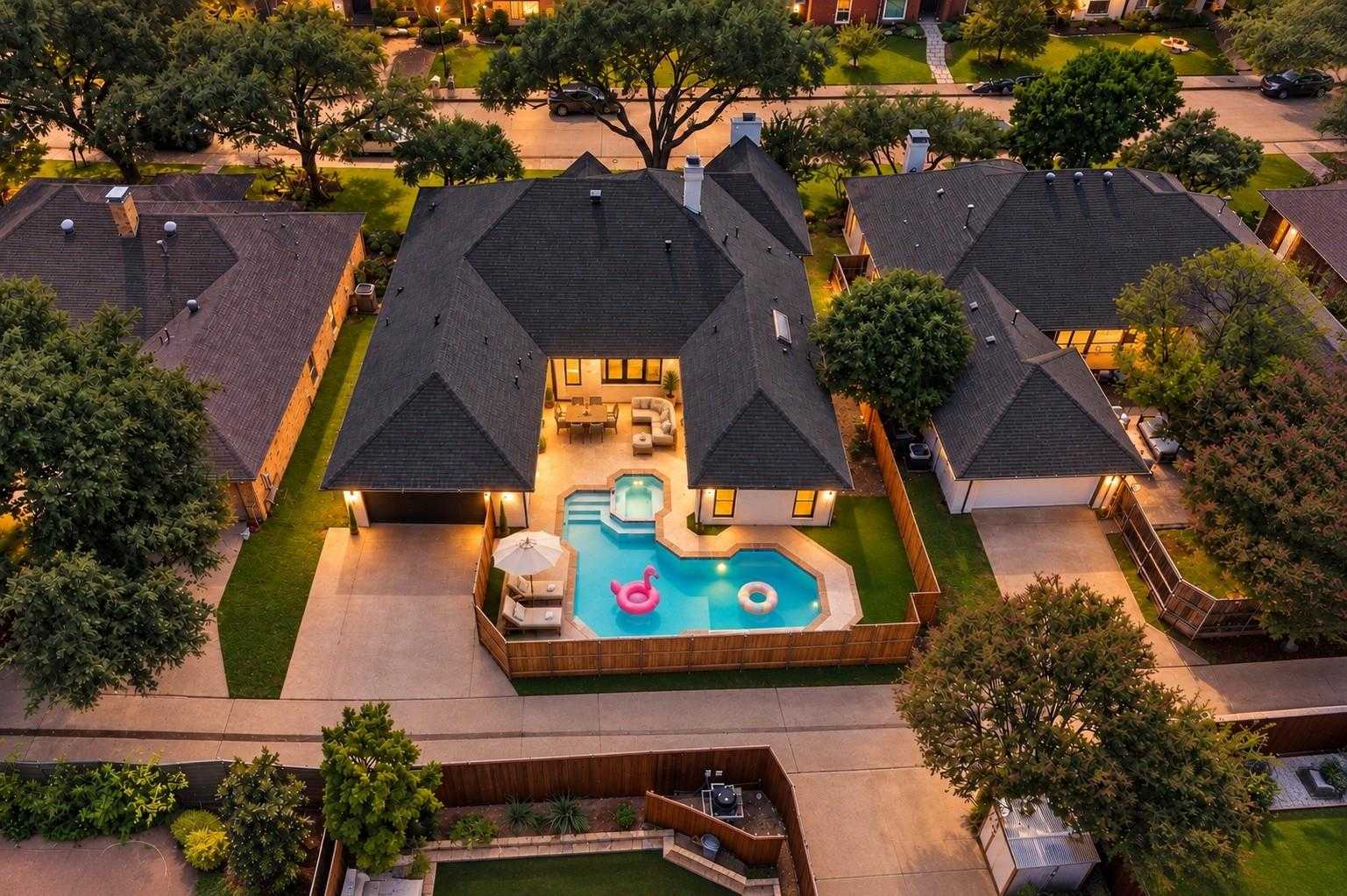 6803 Flanary Lane Dallas Texas United States, for Sale, residential, Joyce Kelly, Hummingbird Realty