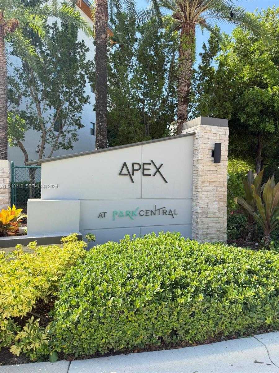 8025 NW 104th Ave  APT 31 Doral Florida United States, for Rent, residential, Roberto Villasmil, Interinvestments Realty, Inc.